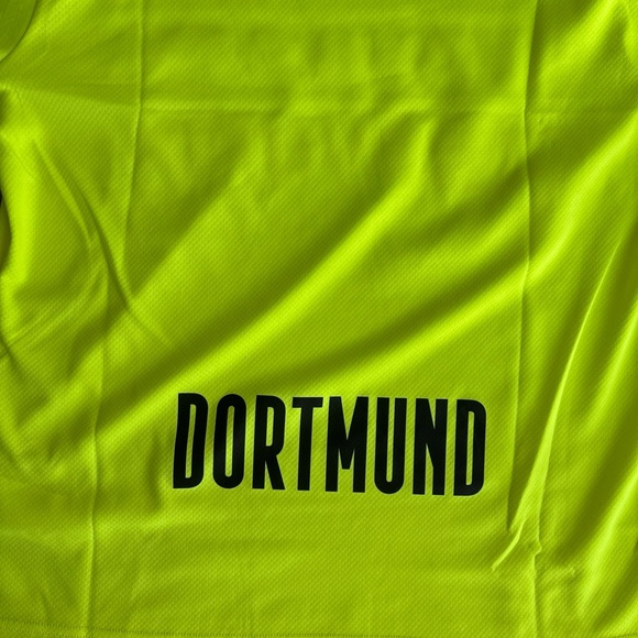Borussia Dortmund BVB Cup Team Drycell Women’s Jersey Size Large Puma NWT - Picture 5 of 13